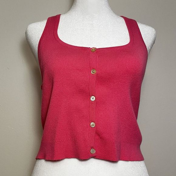 Aritzia Tops - ARITZIA Wilfred Pink Sculptknit Stretch‎ Ribbed Knit Button Crop Tank L